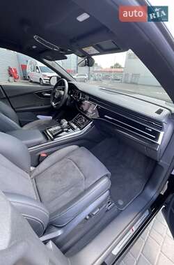 Внедорожник / Кроссовер Audi SQ8 2024 в 