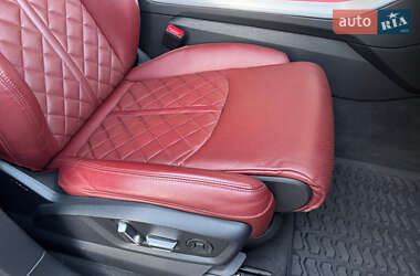 Внедорожник / Кроссовер Audi SQ8 2021 в 
