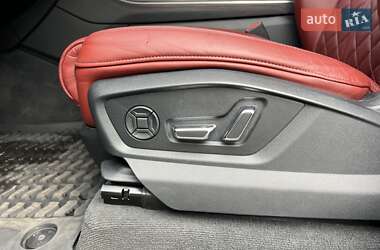 Внедорожник / Кроссовер Audi SQ8 2021 в 