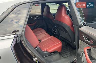 Внедорожник / Кроссовер Audi SQ8 2021 в 