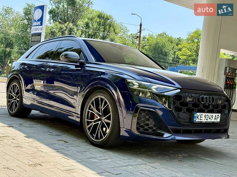 Внедорожник / Кроссовер Audi SQ8 2021 в Днепре фото 10 Внедорожник / Кроссовер Audi SQ8 2021 в Днепре
