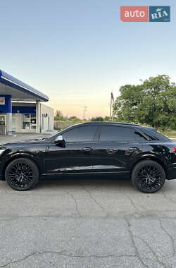 Внедорожник / Кроссовер Audi SQ8 2024 в 