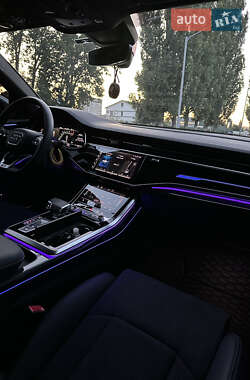 Внедорожник / Кроссовер Audi SQ8 2024 в 