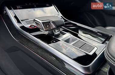 Внедорожник / Кроссовер Audi SQ8 2020 в 