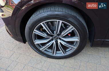 Внедорожник / Кроссовер Audi SQ8 2022 в 