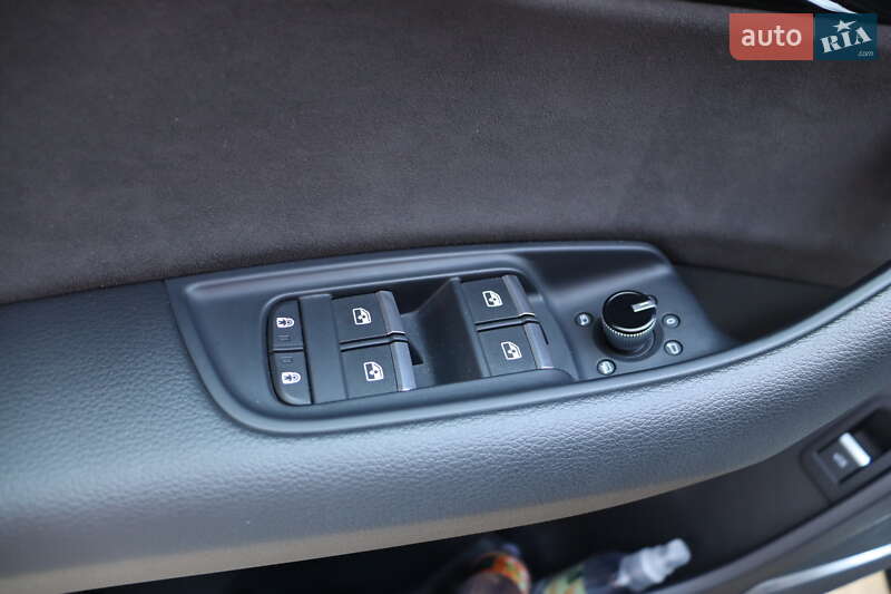 Внедорожник / Кроссовер Audi SQ8 2022 в Львове