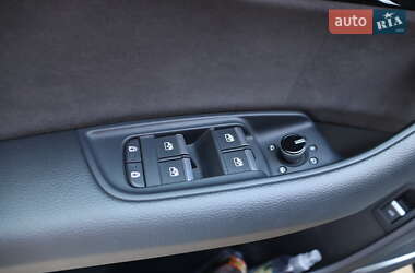 Внедорожник / Кроссовер Audi SQ8 2022 в 