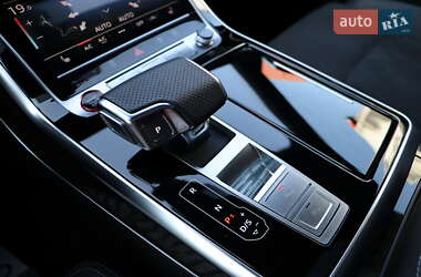 Внедорожник / Кроссовер Audi SQ8 2022 в 