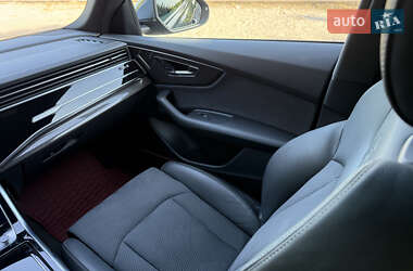 Внедорожник / Кроссовер Audi SQ8 2023 в 