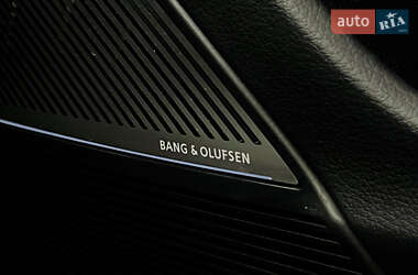 Внедорожник / Кроссовер Audi SQ8 2023 в 