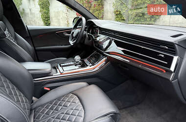 Внедорожник / Кроссовер Audi SQ8 2019 в 