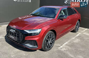 Внедорожник / Кроссовер Audi SQ8 2020 в 