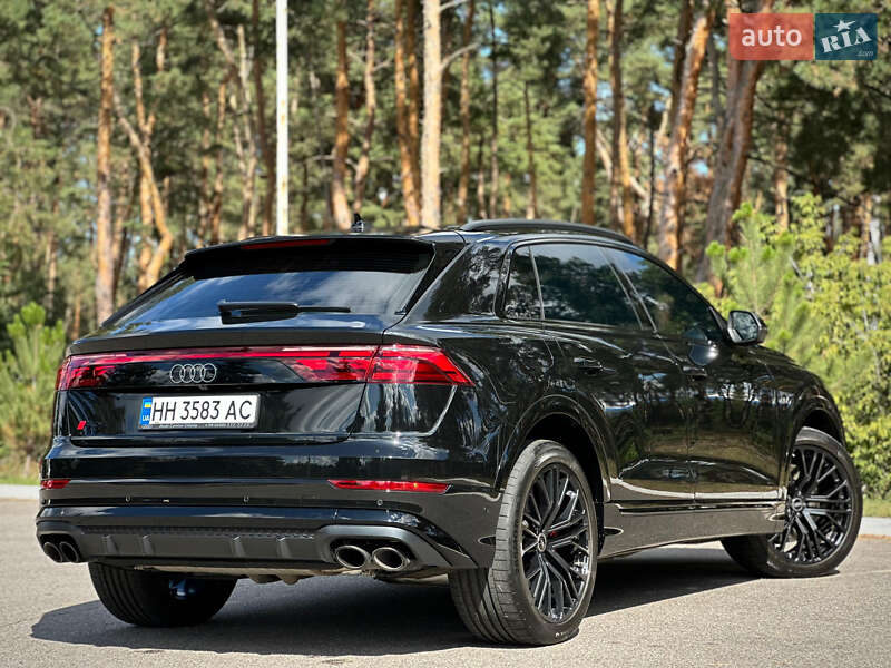 Внедорожник / Кроссовер Audi SQ8 2025 в Киеве