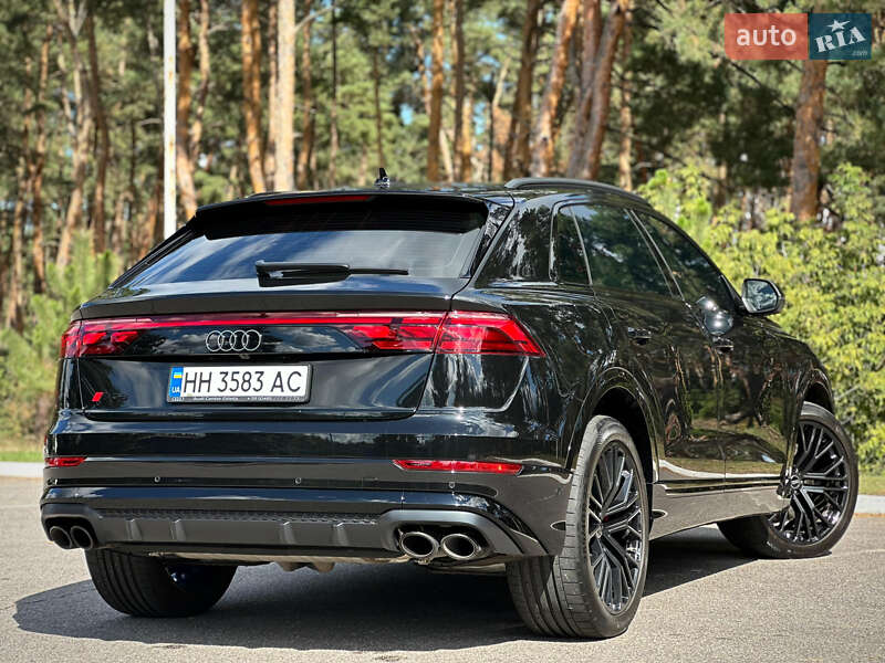 Внедорожник / Кроссовер Audi SQ8 2025 в Киеве