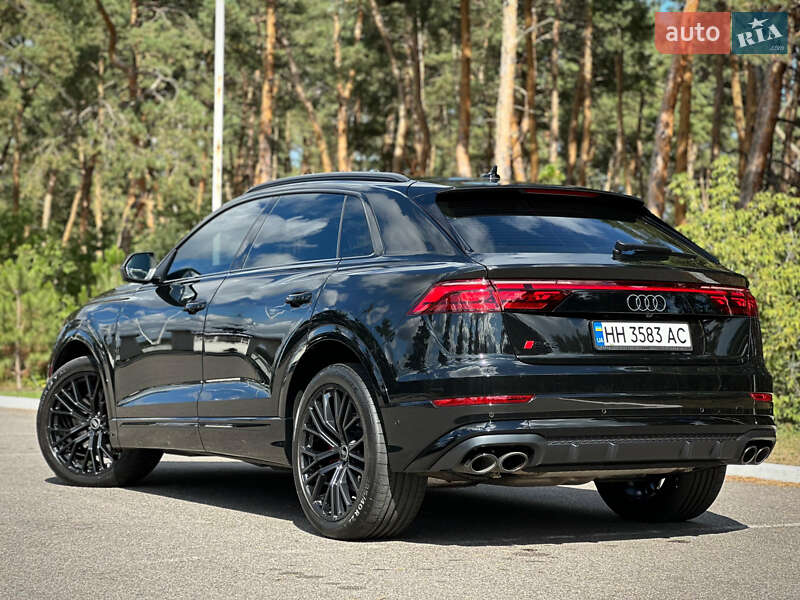Внедорожник / Кроссовер Audi SQ8 2025 в Киеве