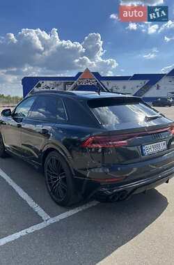 Внедорожник / Кроссовер Audi SQ8 2021 в 