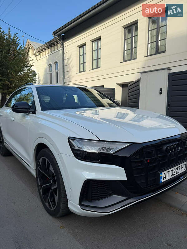 Внедорожник / Кроссовер Audi SQ8 2022 в Ивано-Франковске