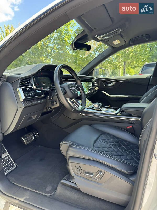 Внедорожник / Кроссовер Audi SQ8 2021 в Киеве фото 19 Внедорожник / Кроссовер Audi SQ8 2021 в Киеве