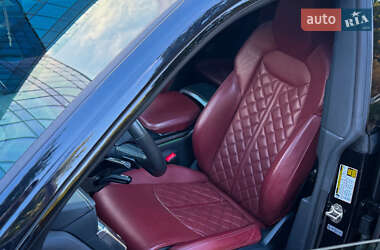 Внедорожник / Кроссовер Audi SQ8 2021 в 