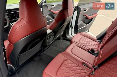 Внедорожник / Кроссовер Audi SQ8 2024 в 