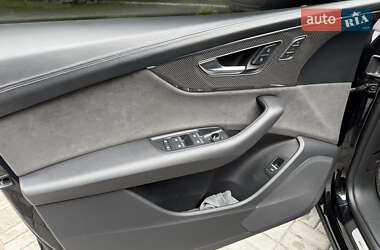 Внедорожник / Кроссовер Audi SQ8 2020 в 