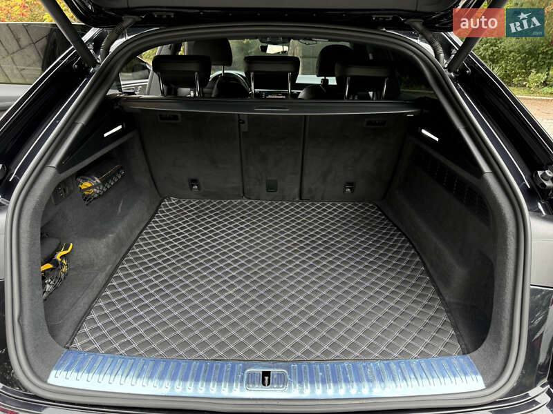Внедорожник / Кроссовер Audi SQ8 2020 в Дрогобыче