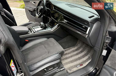 Внедорожник / Кроссовер Audi SQ8 2020 в 