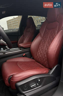 Внедорожник / Кроссовер Audi SQ8 2023 в 