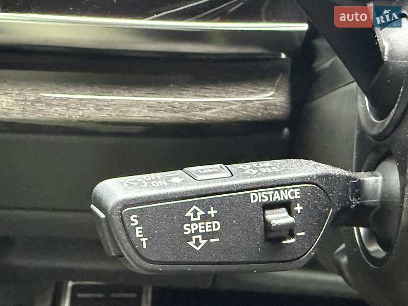 Внедорожник / Кроссовер Audi SQ8 2025 в Киеве
