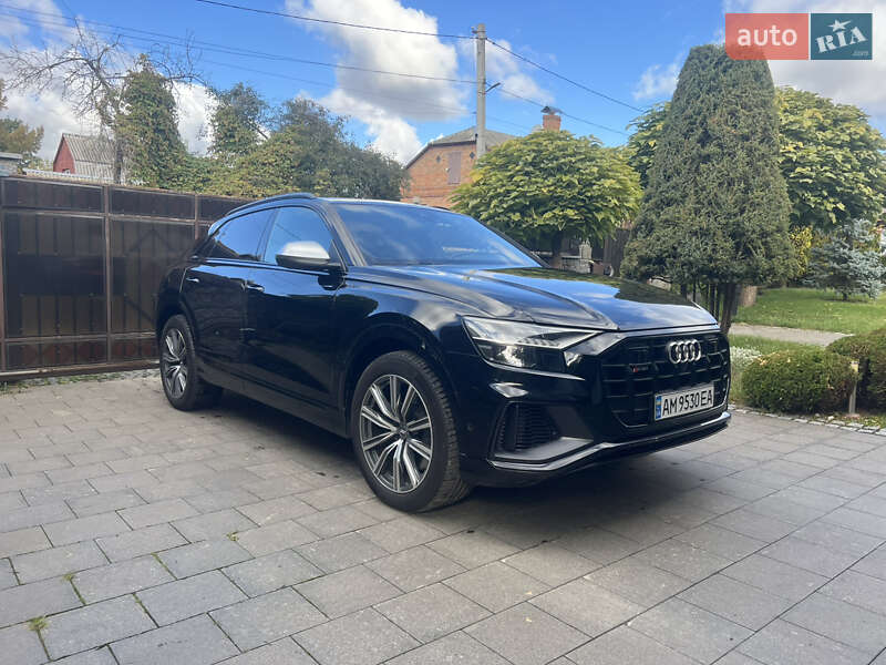Внедорожник / Кроссовер Audi SQ8 2020 в Бердичеве