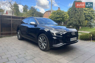 Внедорожник / Кроссовер Audi SQ8 2020 в 