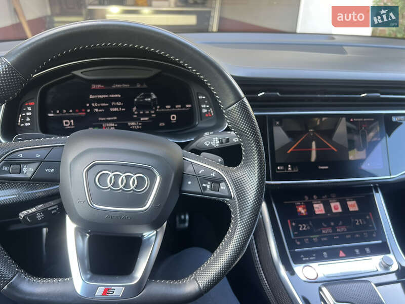 Внедорожник / Кроссовер Audi SQ8 2020 в Бердичеве