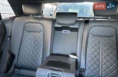 Внедорожник / Кроссовер Audi SQ8 2025 в  фото 28 Внедорожник / Кроссовер Audi SQ8 2025 в