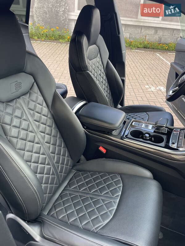 Внедорожник / Кроссовер Audi SQ8 2021 в Киеве