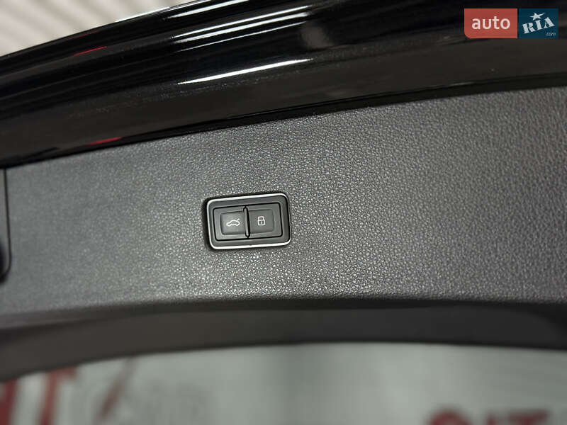 Позашляховик / Кросовер Audi SQ8 2021 в Одесі