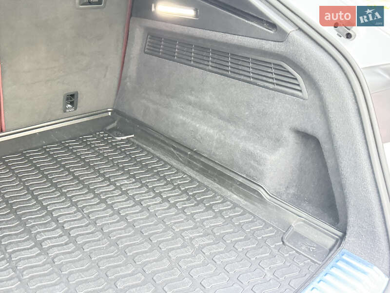 Внедорожник / Кроссовер Audi SQ8 2021 в Тернополе