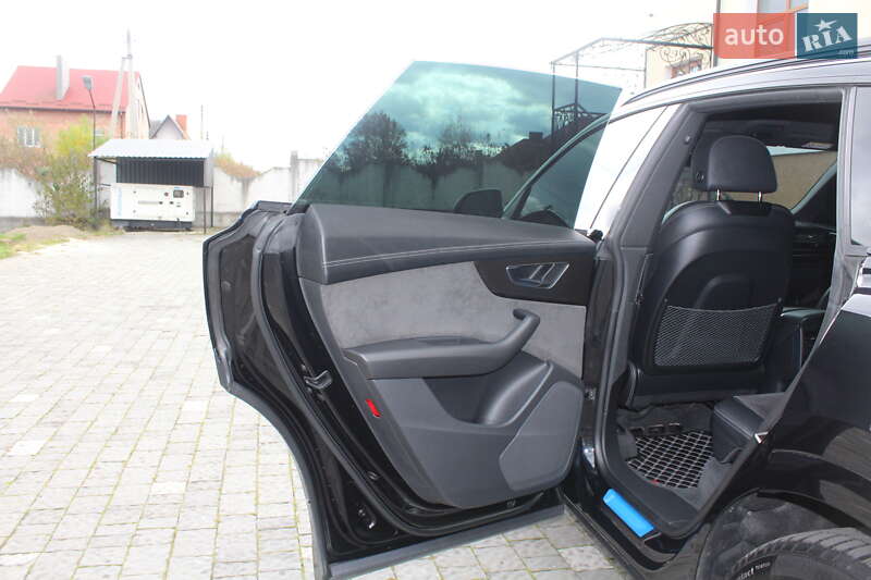 Внедорожник / Кроссовер Audi SQ8 2020 в Трускавце