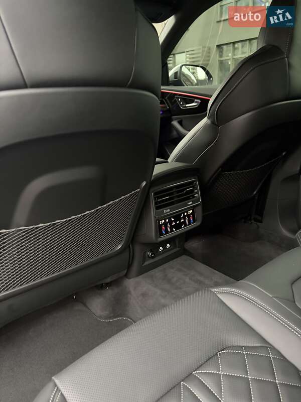 Позашляховик / Кросовер Audi SQ8 2025 в Києві фото 32 Позашляховик / Кросовер Audi SQ8 2025 в Києві