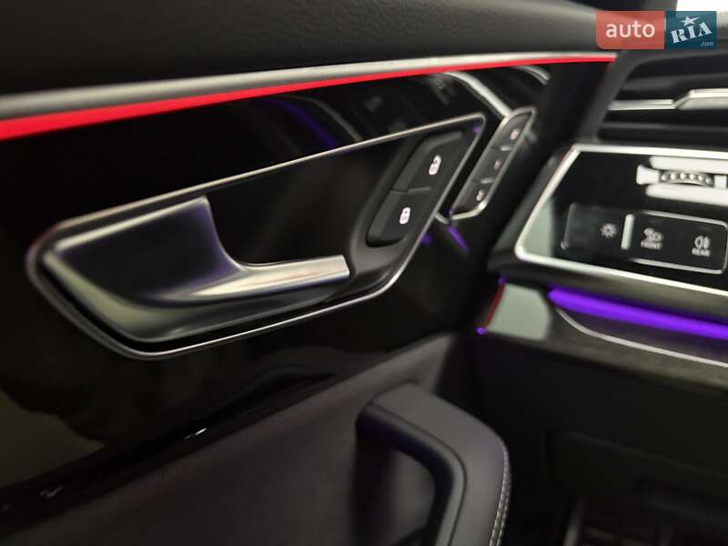 Позашляховик / Кросовер Audi SQ8 2025 в Києві фото 59 Позашляховик / Кросовер Audi SQ8 2025 в Києві