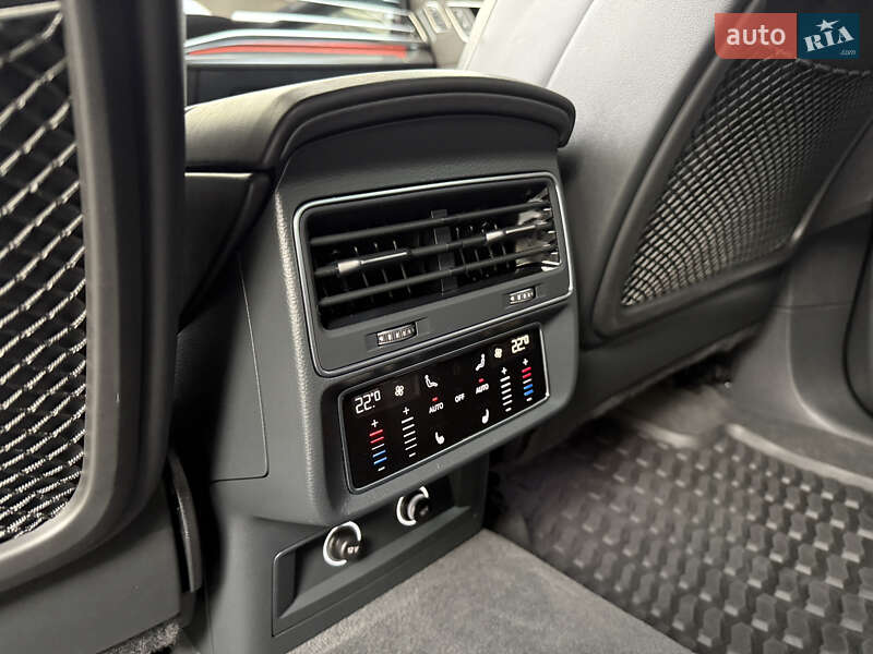 Позашляховик / Кросовер Audi SQ8 2019 в Рівному фото 110 Позашляховик / Кросовер Audi SQ8 2019 в Рівному