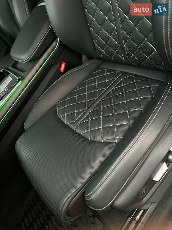 Внедорожник / Кроссовер Audi SQ8 2024 в Киеве