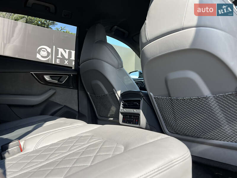 Позашляховик / Кросовер Audi SQ8 2020 в Львові