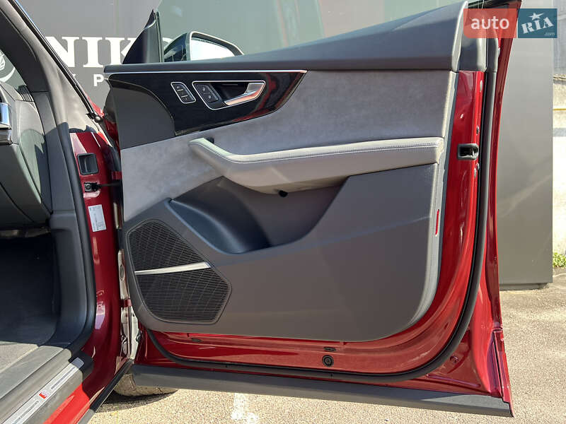 Позашляховик / Кросовер Audi SQ8 2020 в Львові