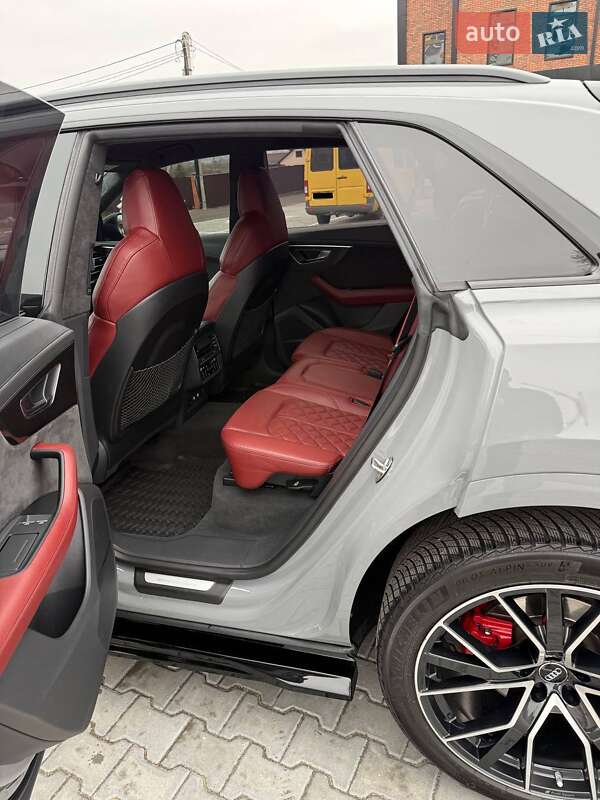 Внедорожник / Кроссовер Audi SQ8 2020 в Виннице