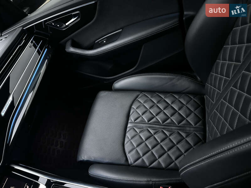 Внедорожник / Кроссовер Audi SQ8 2021 в Днепре