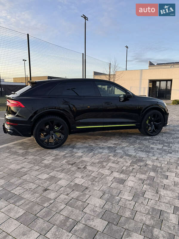 Внедорожник / Кроссовер Audi SQ8 2021 в Мукачево