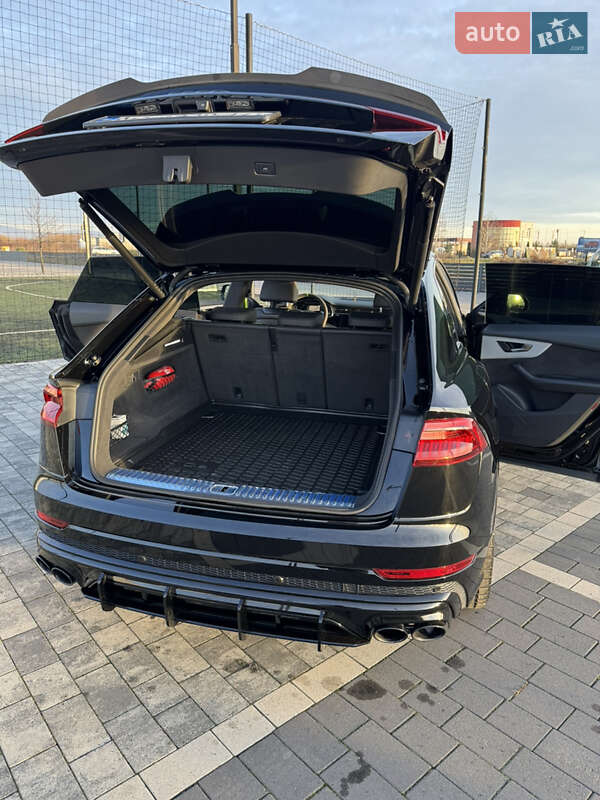 Внедорожник / Кроссовер Audi SQ8 2021 в Мукачево