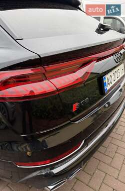 Позашляховик / Кросовер Audi SQ8 2020 в Виноградові