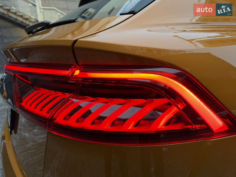 Внедорожник / Кроссовер Audi SQ8 2021 в Киеве