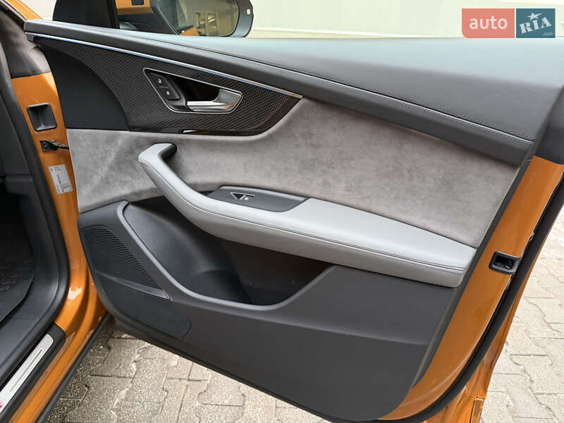 Внедорожник / Кроссовер Audi SQ8 2021 в Киеве